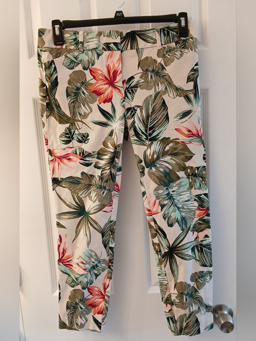 New York & Company Stretch Tropical Print Cigarette‑Style Pants – Size 8